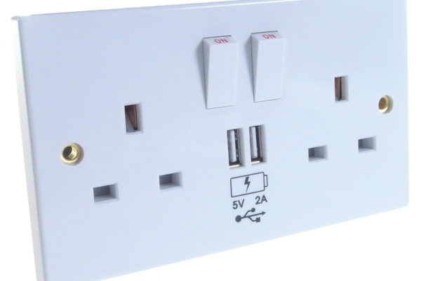 Buy power plugs from authentic companies: