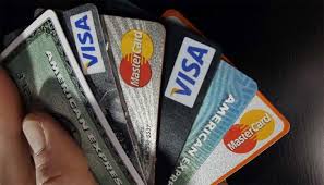 How is compound interest calculated on a credit card balance?