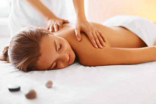 What Types of Benefits Do You Get from a Body Massage Therapist?