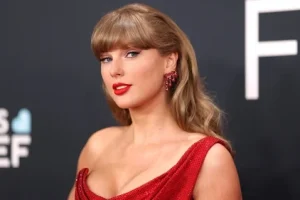 How Taylor Swift Redefined Storytelling in Pop and Country Music